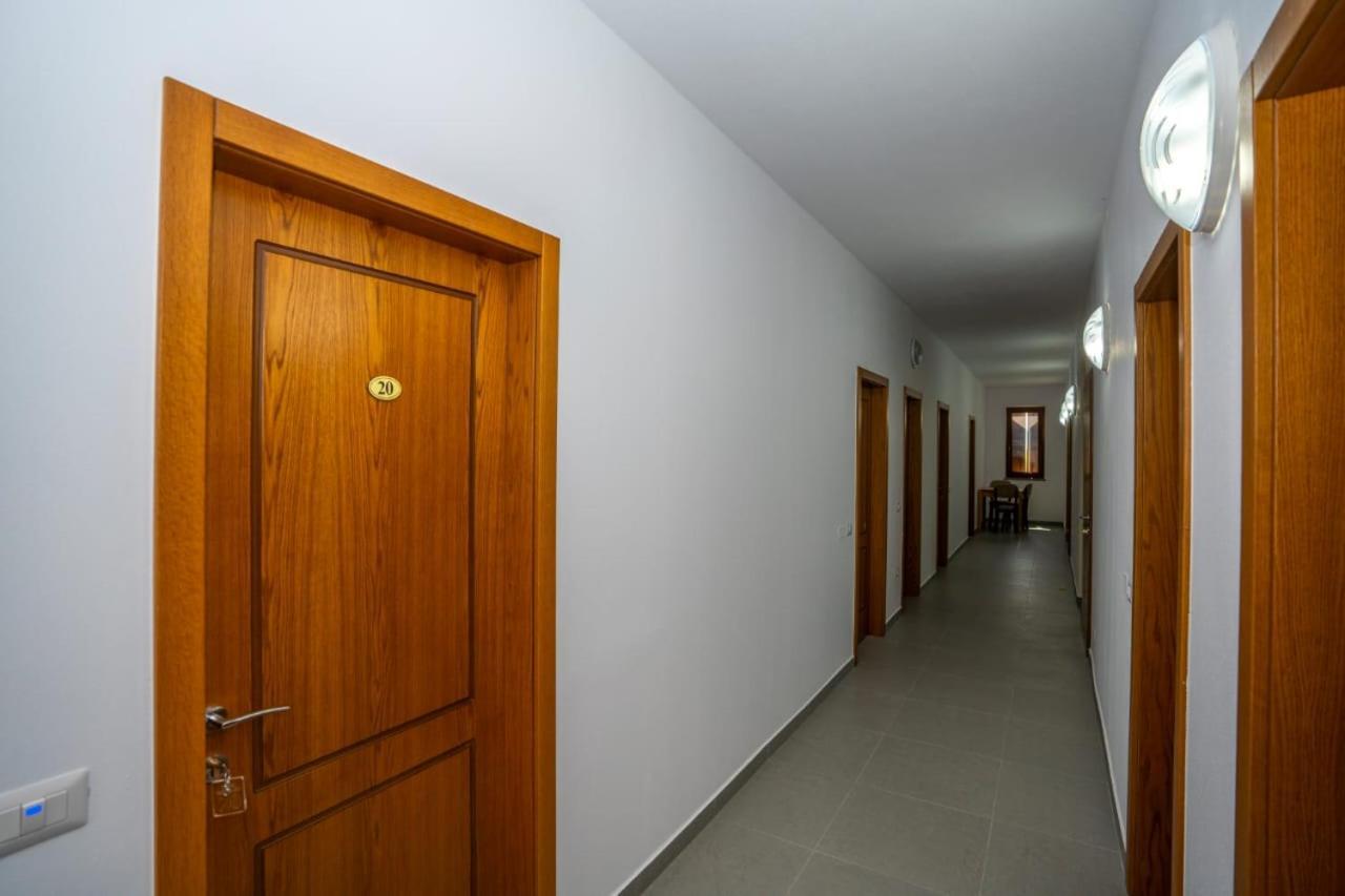 Veni I Gjyshit Hotell 4*