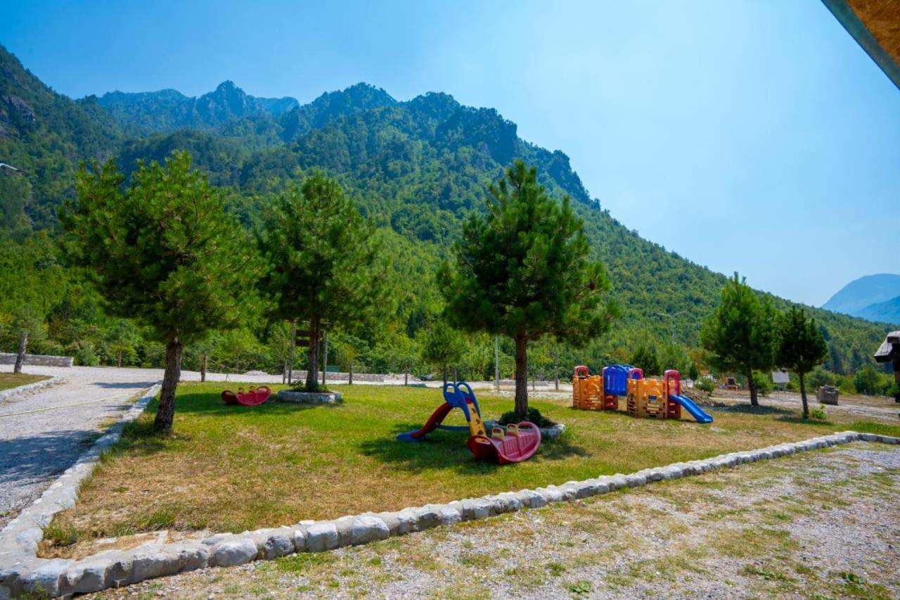 Hotel Veni I Gjyshit 4*