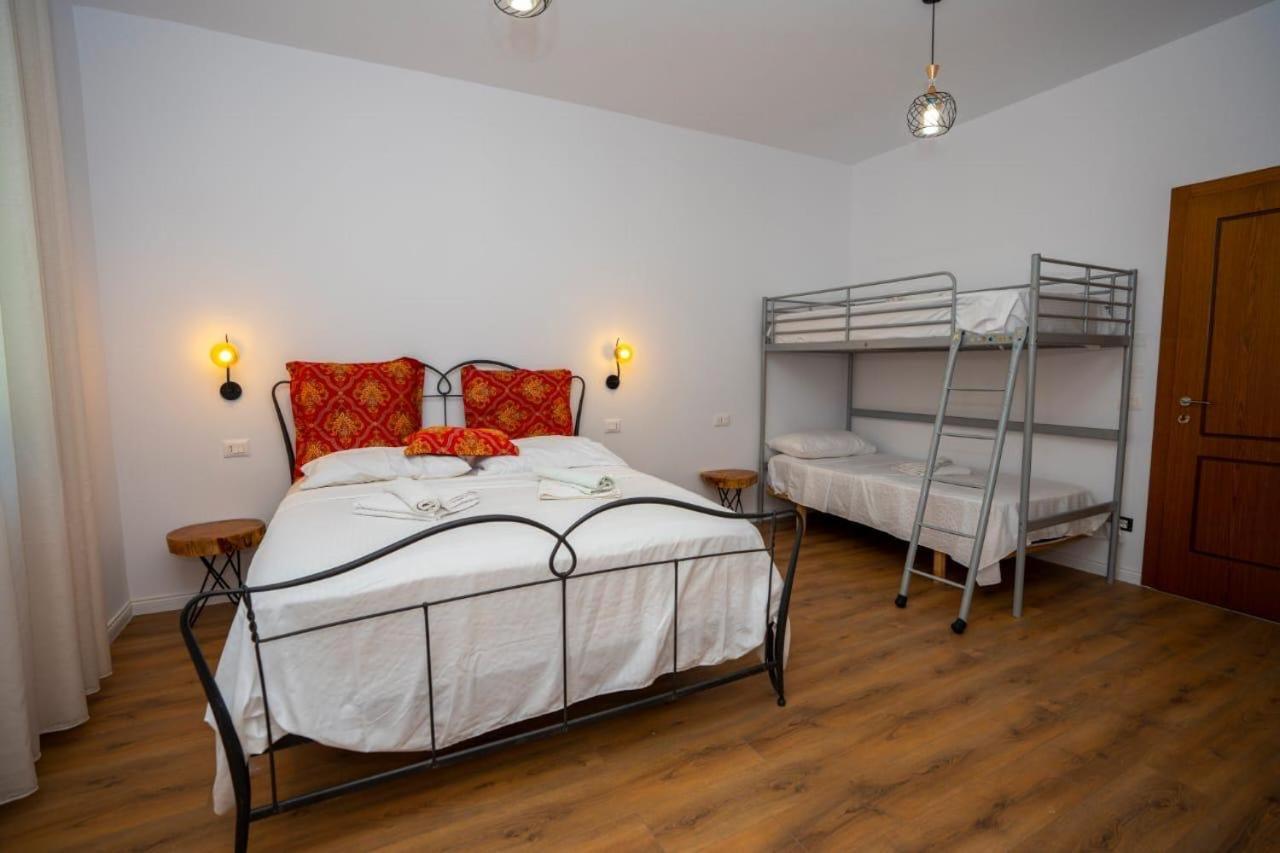 Veni I Gjyshit Hotel 4*
