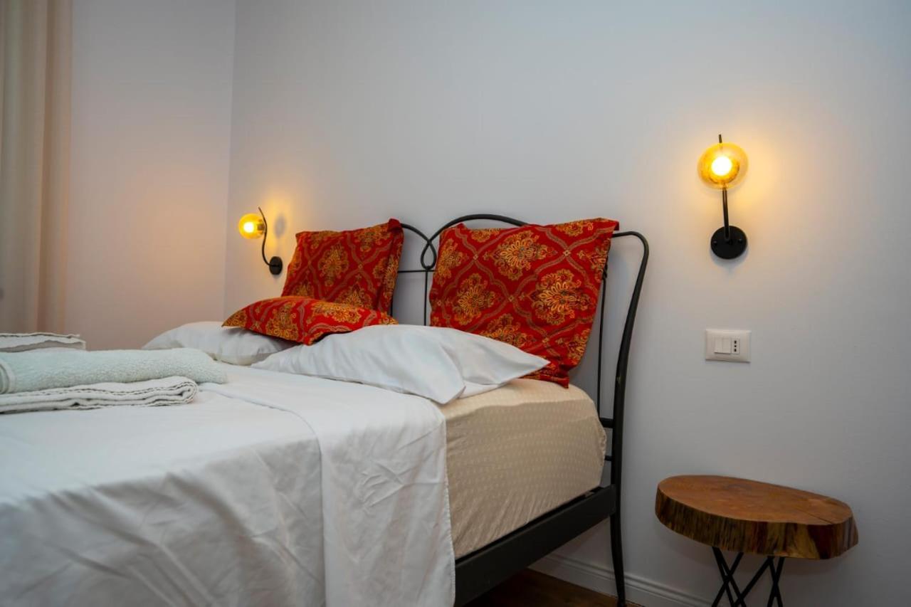 Veni I Gjyshit Hotel Nderlysaj